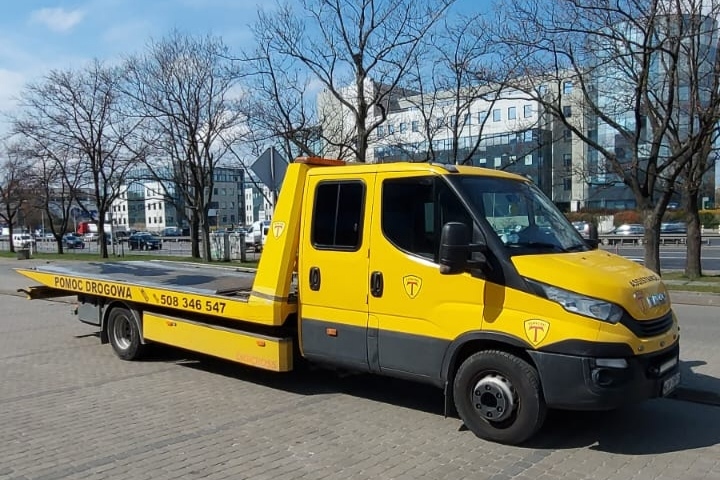 holownik Iveco Daily 70C18